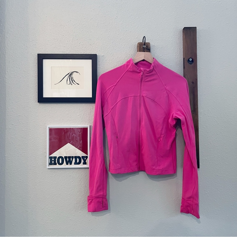 $118 Lululemon Nulu Cropped Define Jacket in Sonic Pink Size 10